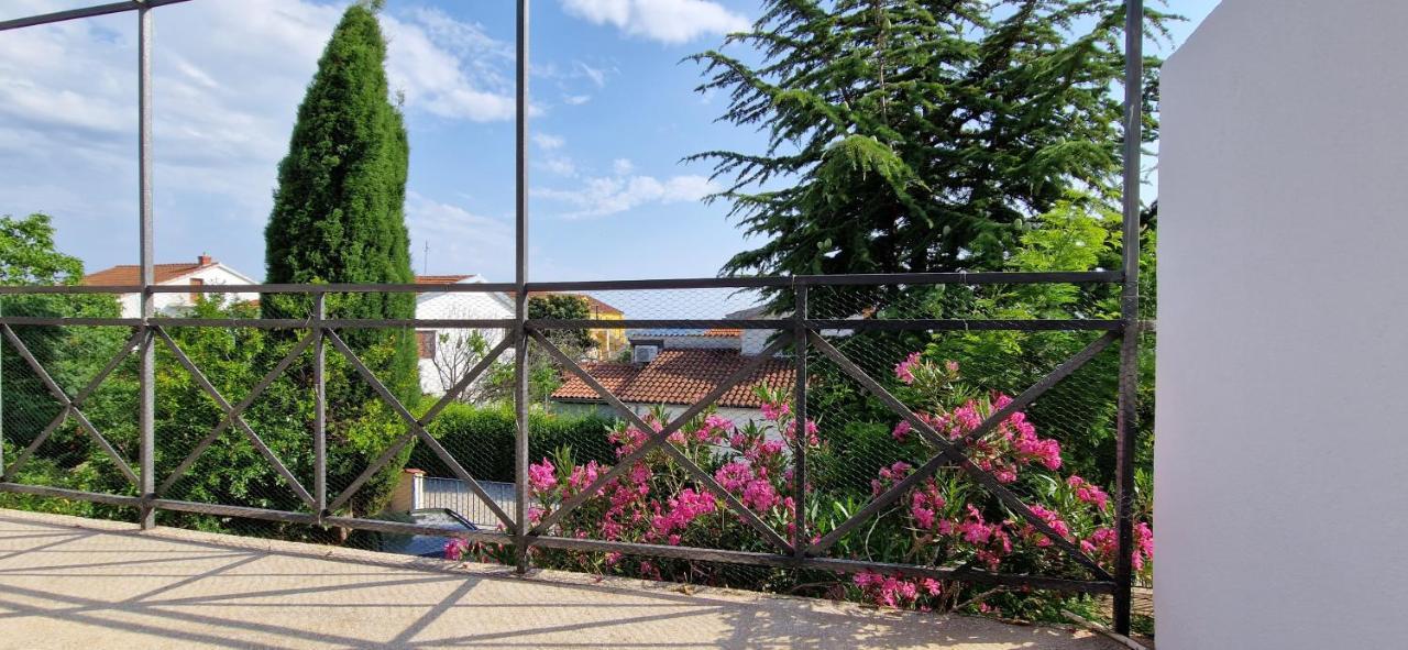 Apartment Ljubica Рогозница Екстериор снимка